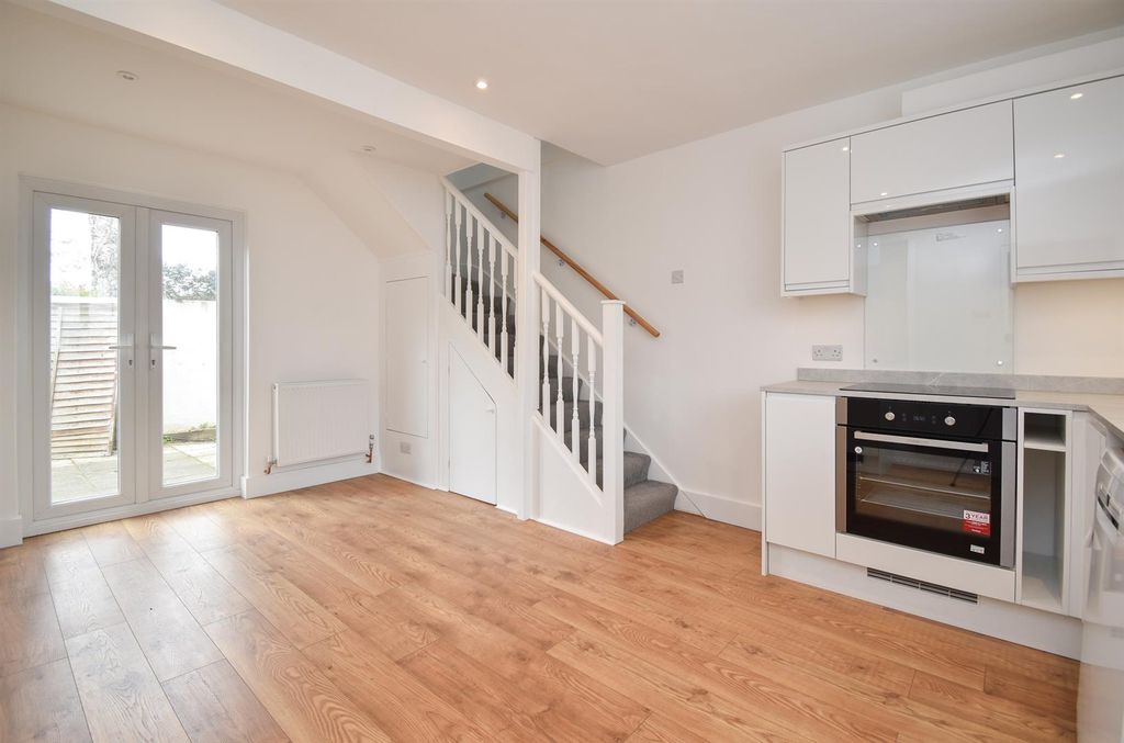 Property photo 2 of 15 Kitchen/Diner