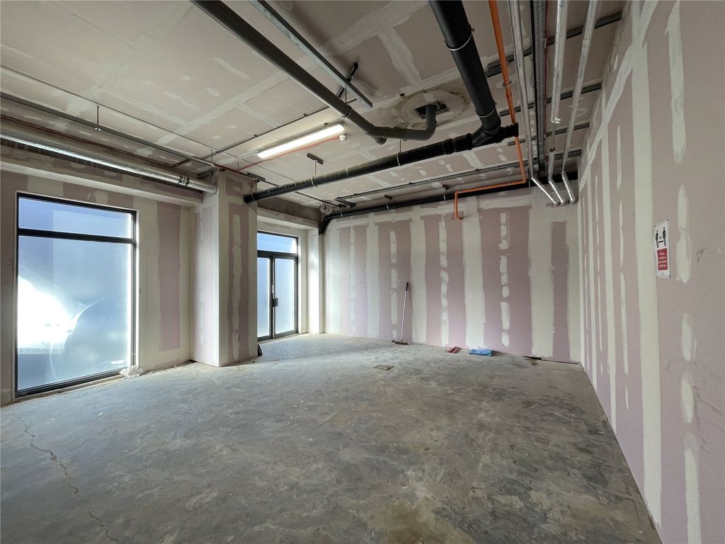 Property photo 2 of 7 Picture No. 06