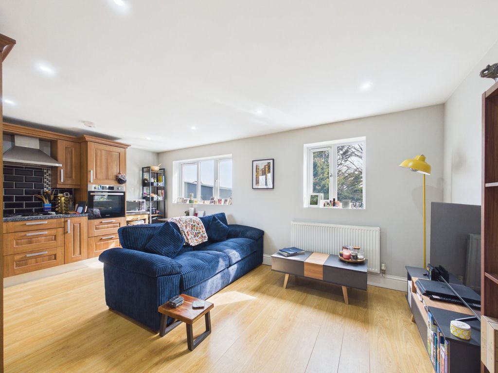 Property photo 2 of 12 Picture No. 06