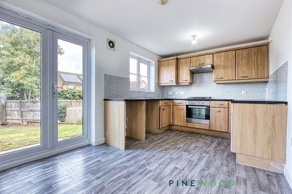 Property photo 2 of 21 Kitchen Diner