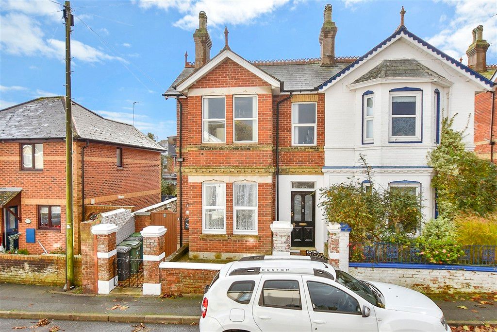 Property photo 1 of 8 External (Web)