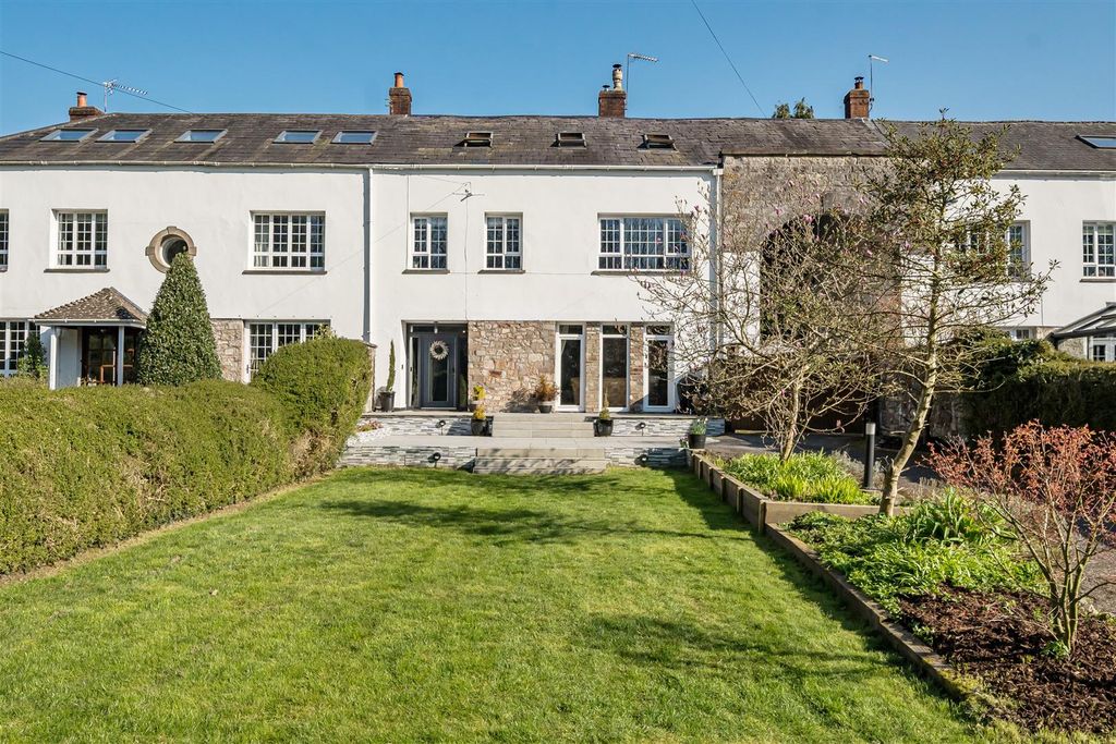 Property photo 1 of 26 1425596-1-69Bc2A7027A7A.Jpg