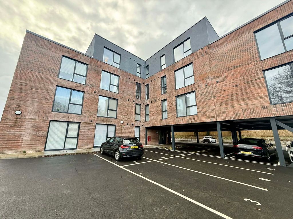 Property photo 1 of 10