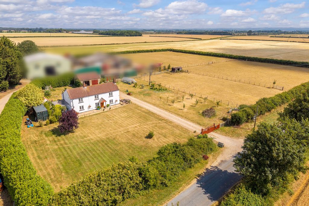 Property photo 1 of 64