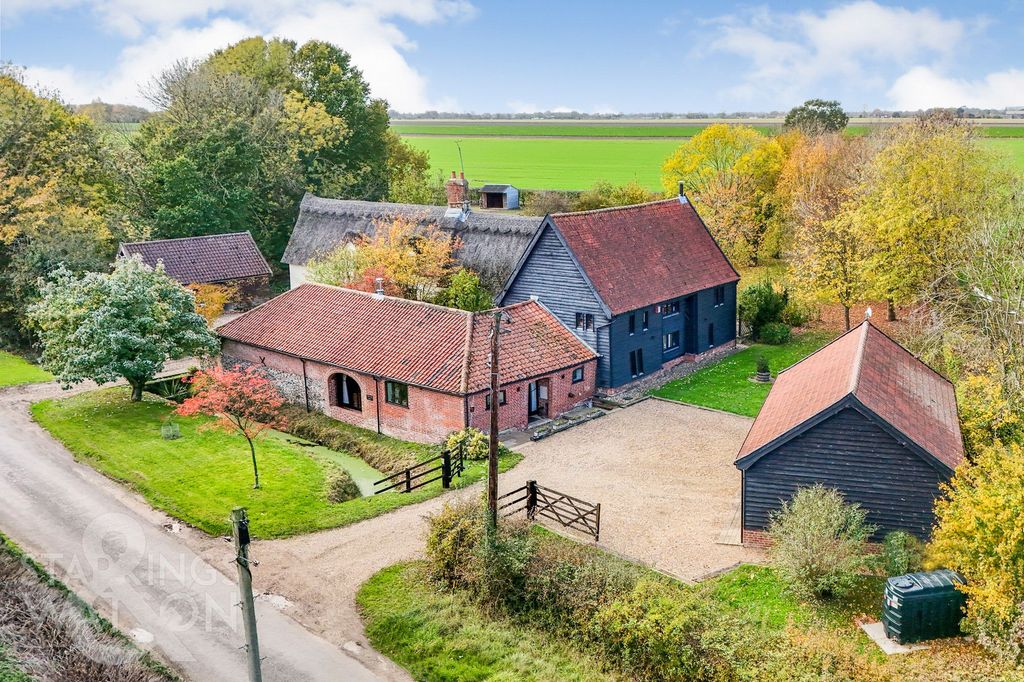 Property photo 1 of 41