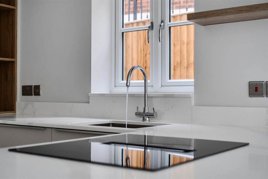 Property photo 3 of 26 1409614-24-69B2Ae94Da36F.Jpg