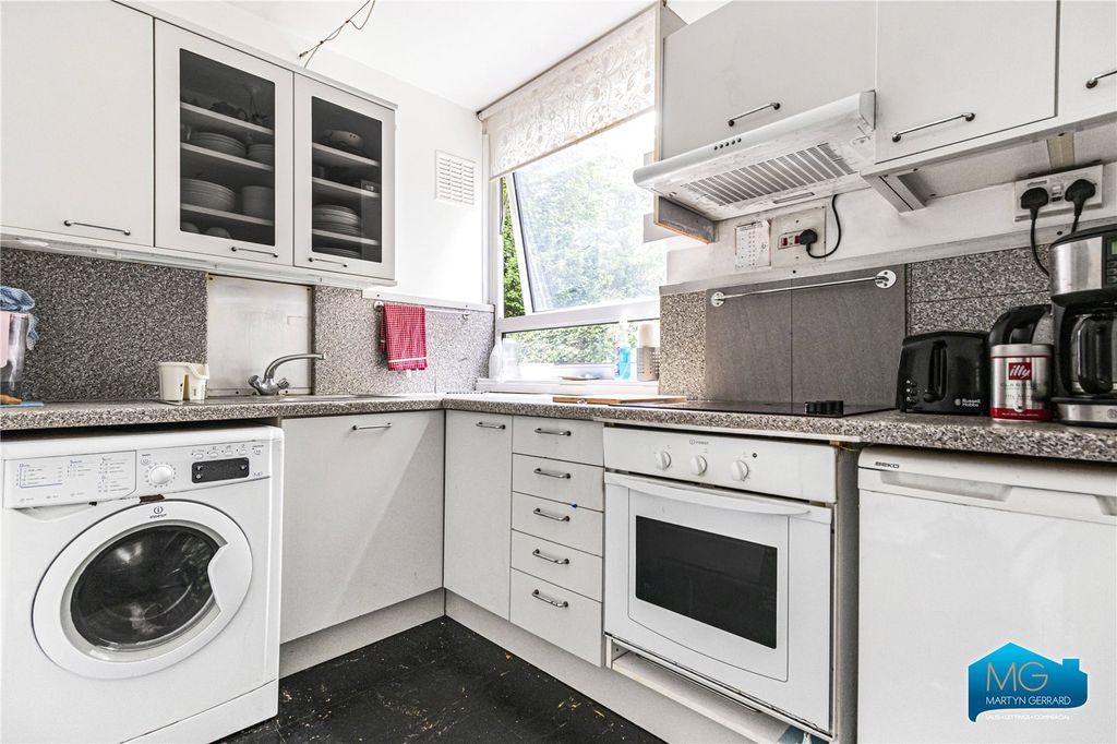 Property photo 2 of 10 Picture No. 20