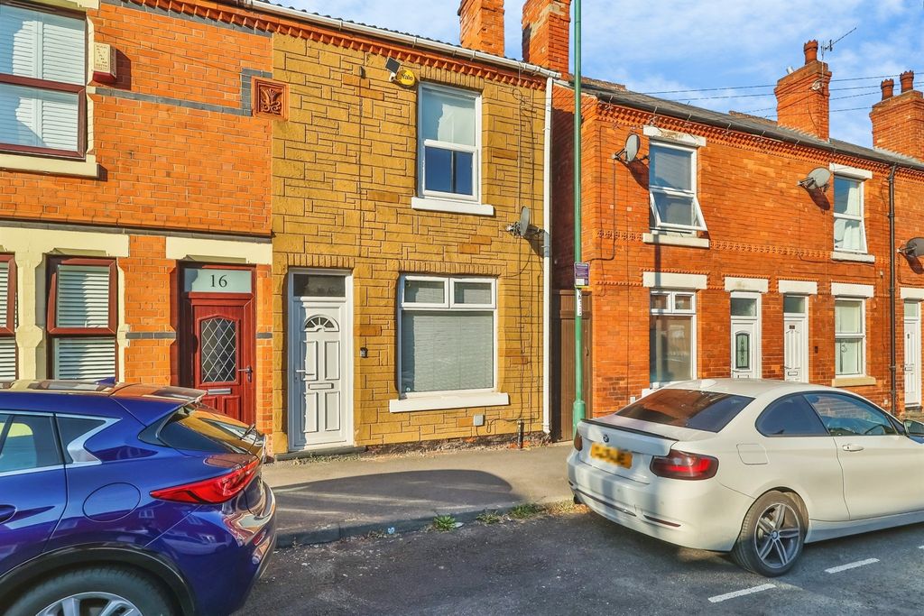 Property photo 1 of 17