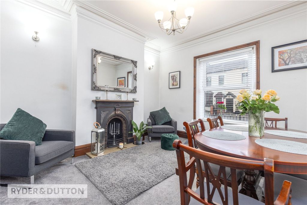 Property photo 3 of 19 Dining Room