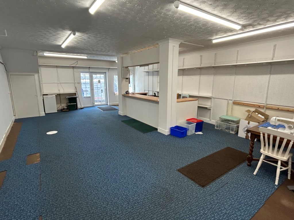 Property photo 2 of 11