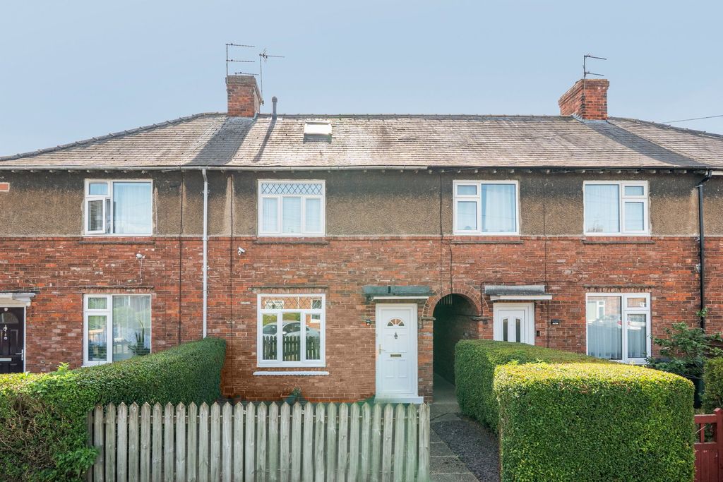 Property photo 1 of 20