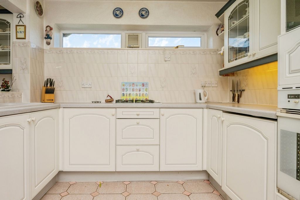 Property photo 2 of 21 Pbox-Img.Jpg