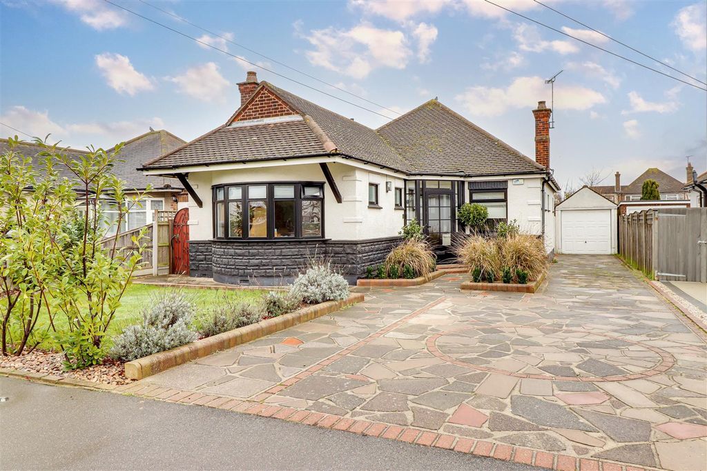 Property photo 1 of 25