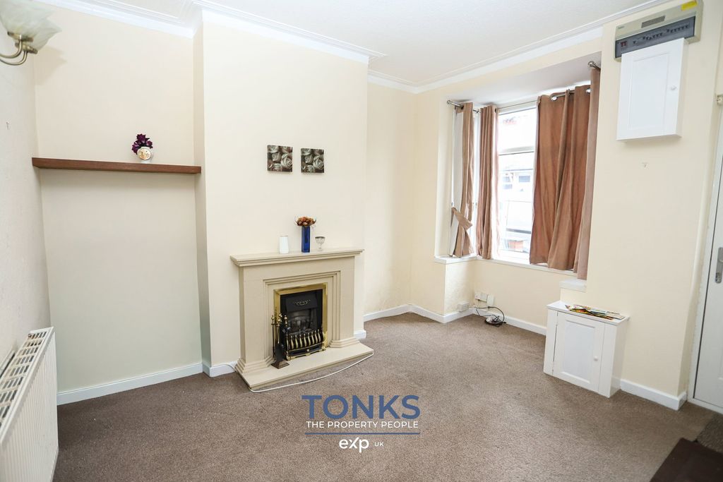 Property photo 3 of 21