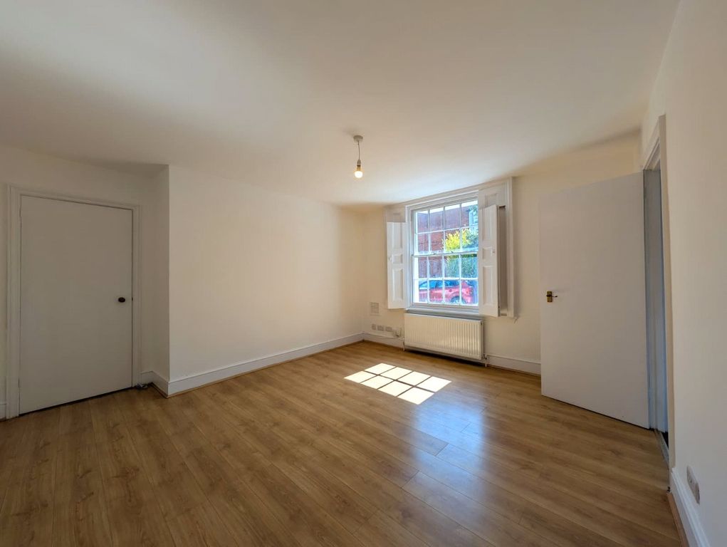 Property photo 3 of 15 Picture No. 08