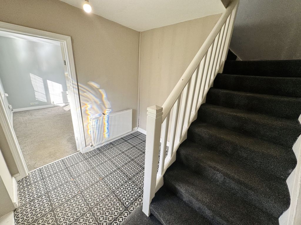 Property photo 3 of 13 Img_8385