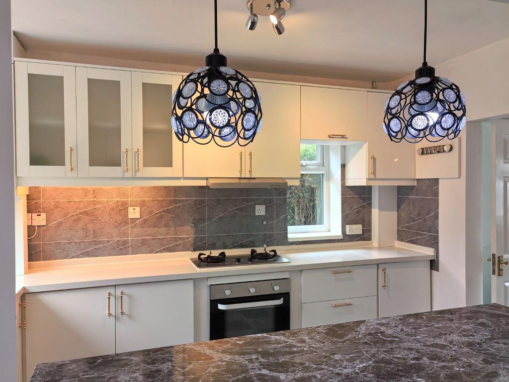 Property photo 3 of 20 Kitchen - Seller Photo.Jpg
