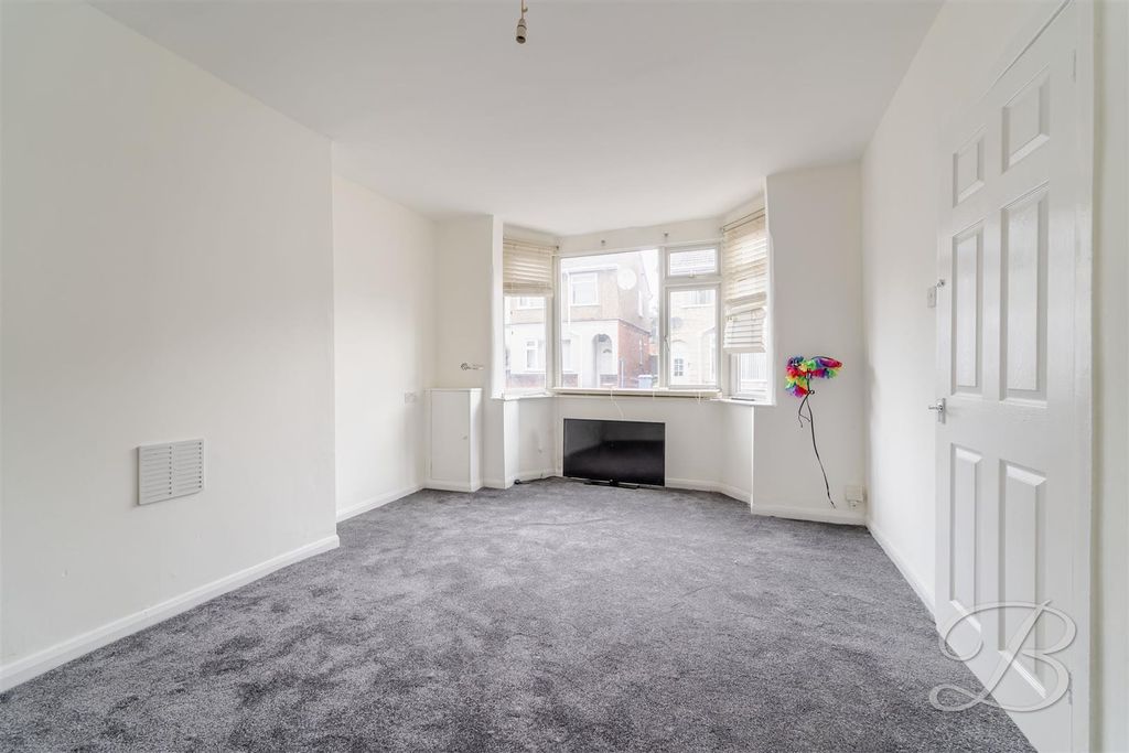 Property photo 2 of 16 Ccltd-15.Jpg