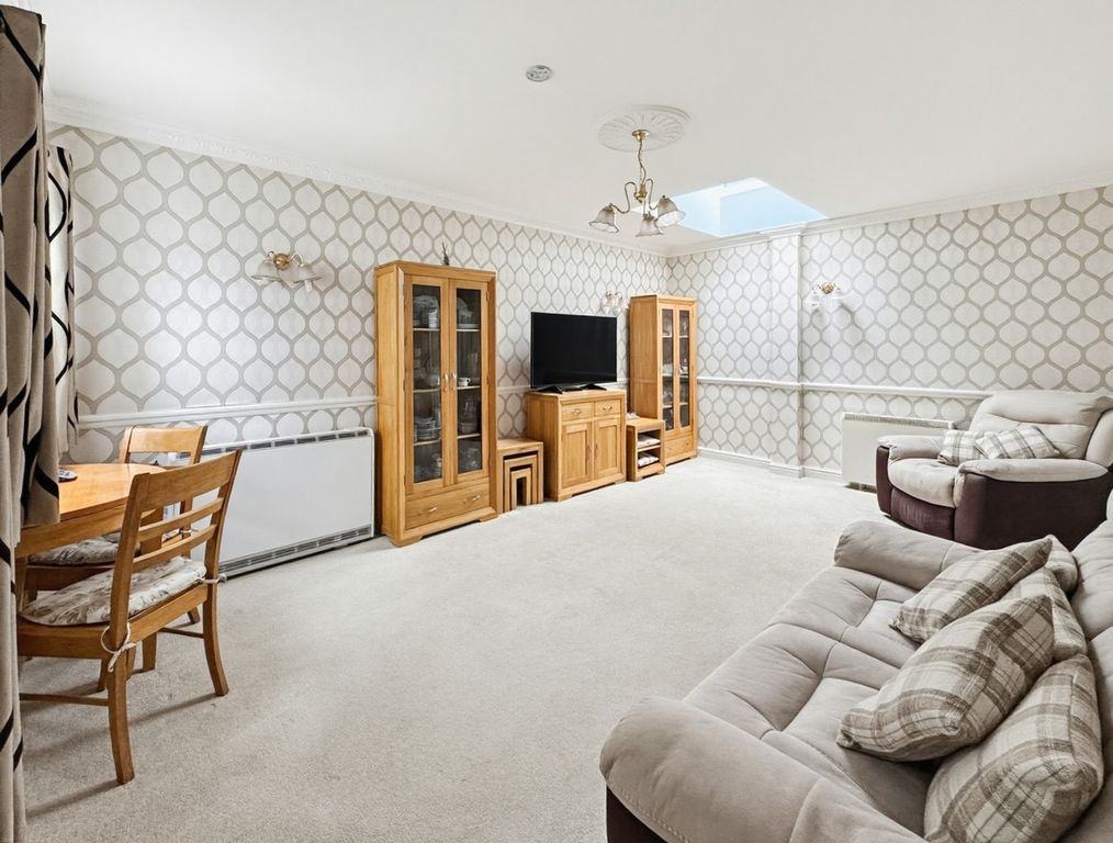 Property photo 3 of 22