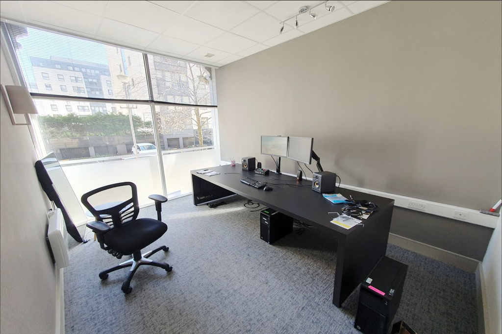 Property photo 3 of 13