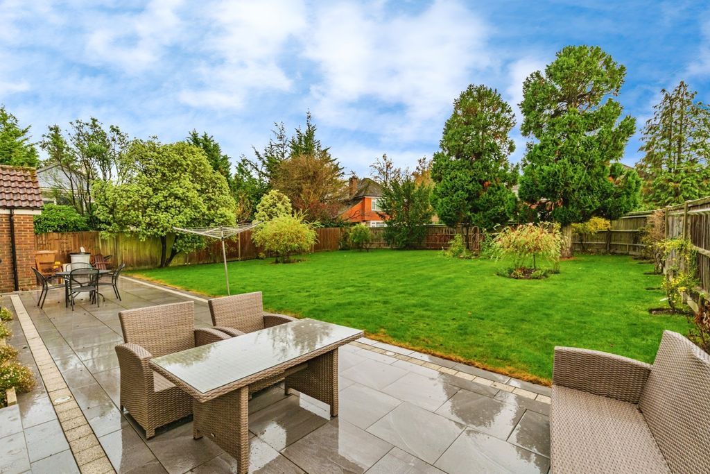 Property photo 2 of 15 Photo