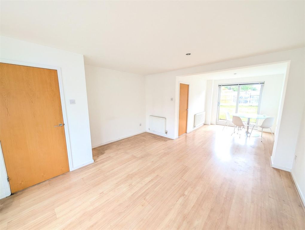 Property photo 2 of 12 Lounger Diner A.Jpg