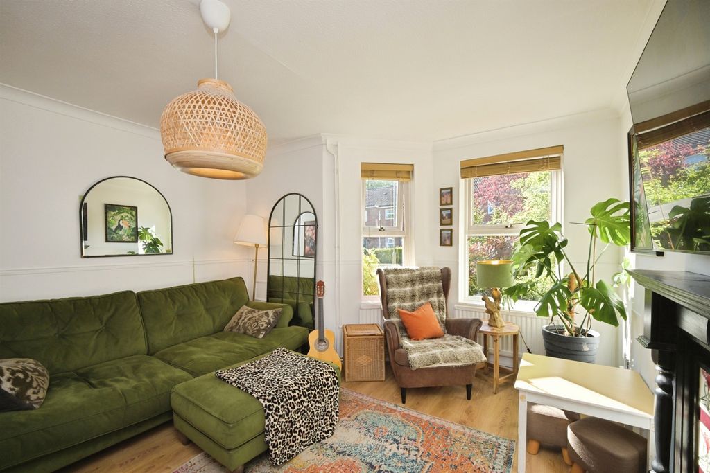 Property photo 3 of 21