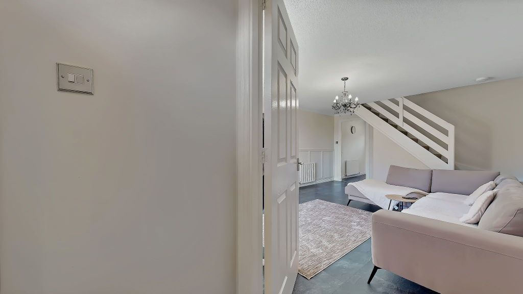 Property photo 3 of 40