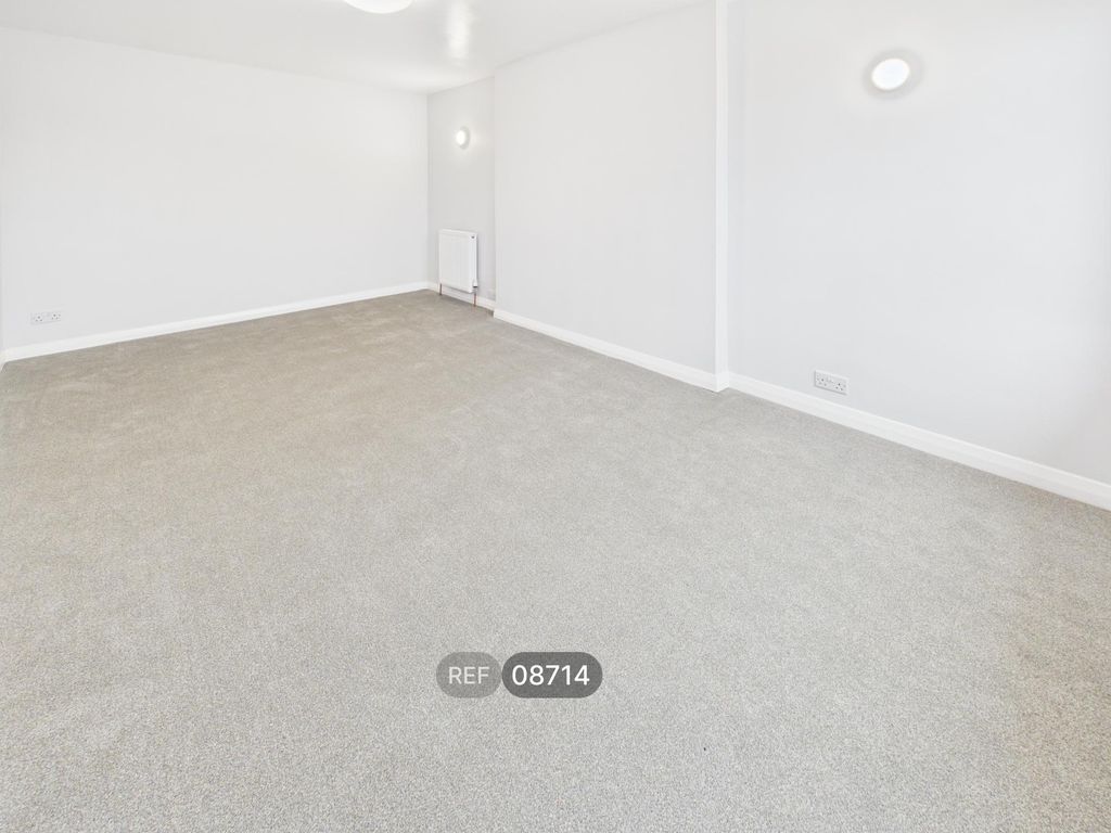 Property photo 3 of 12 Living Room