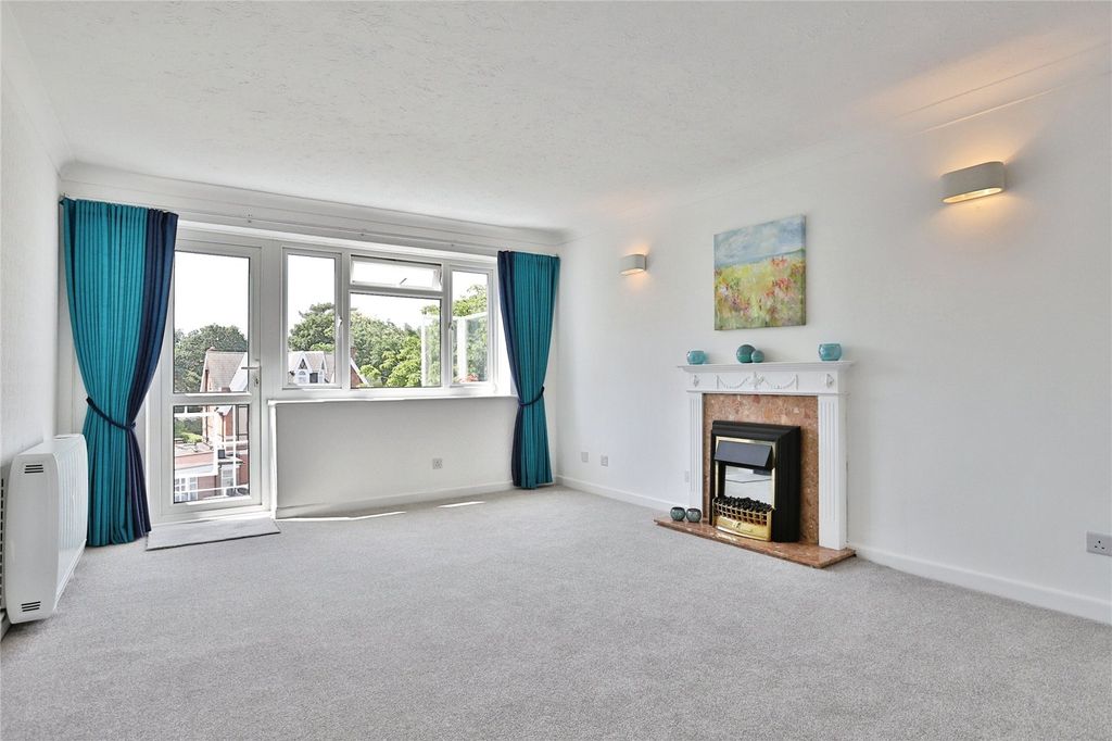 Property photo 2 of 21 Picture No. 09