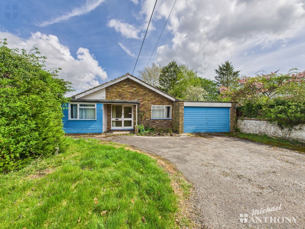 Property photo 1 of 19 Cam03852G0-Pr0255-Still021