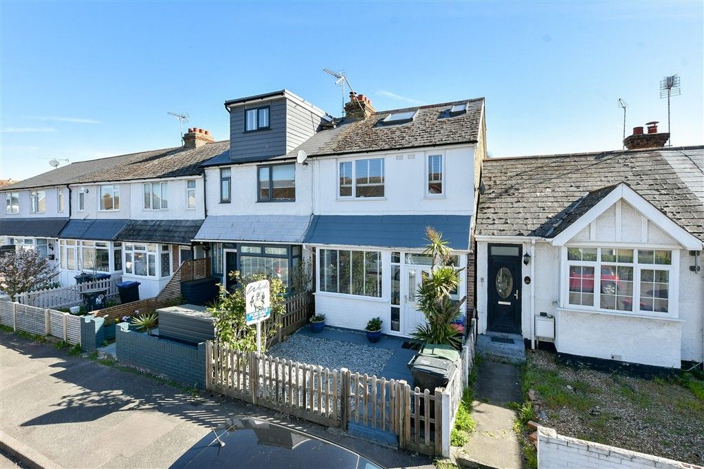 Property photo 1 of 16 External