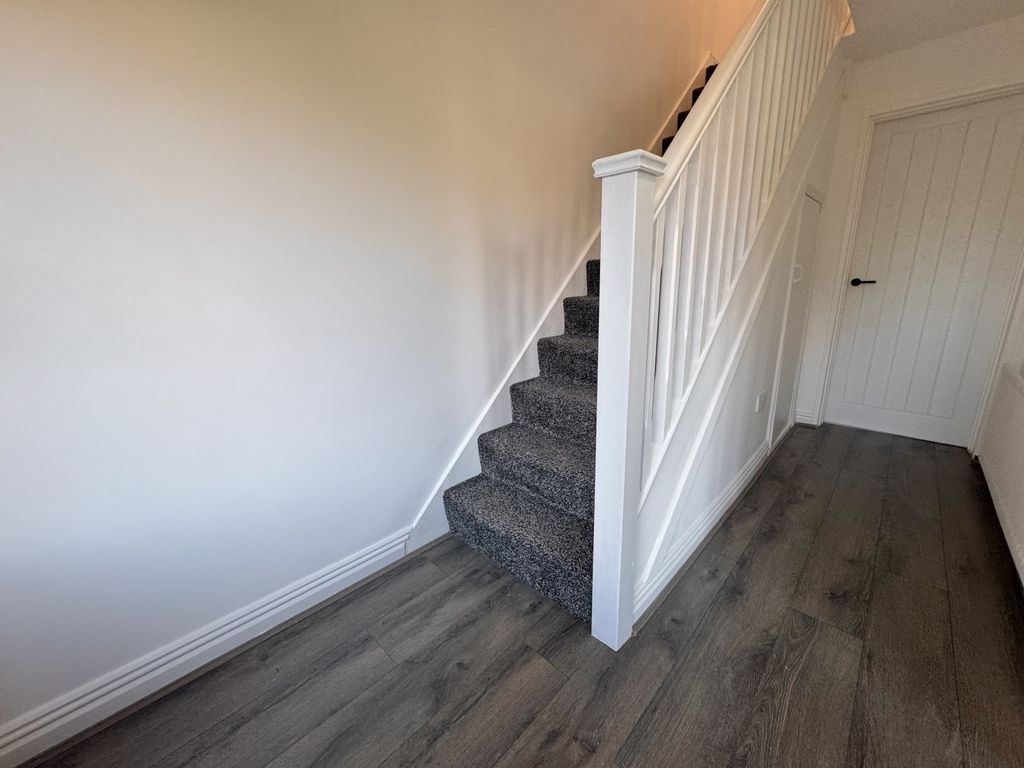 Property photo 2 of 16 Img_3670