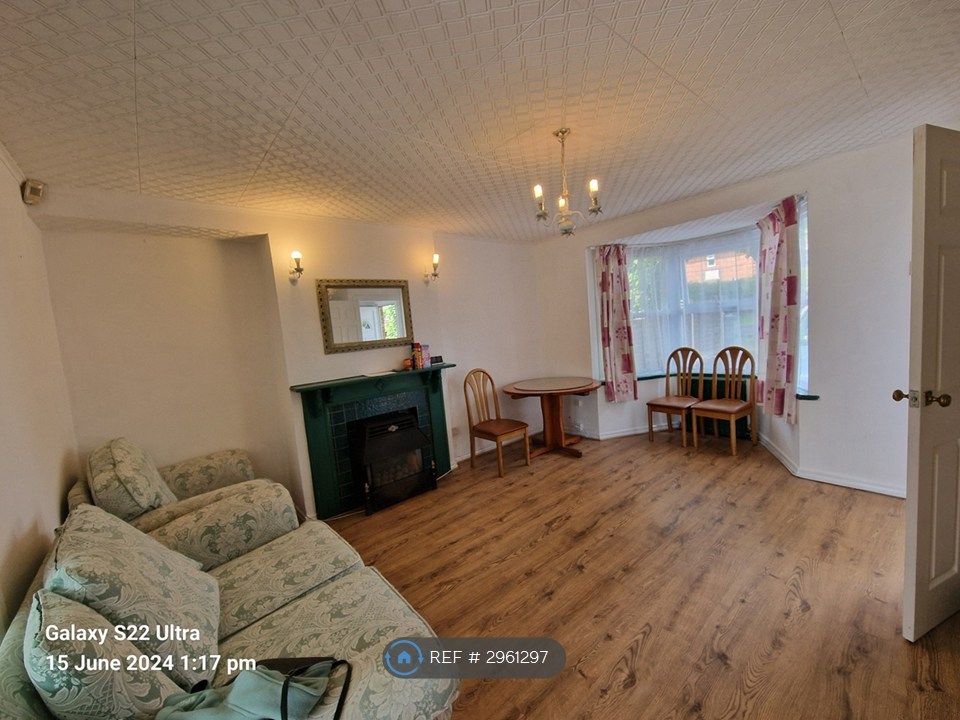 Property photo 2 of 9 Living Room