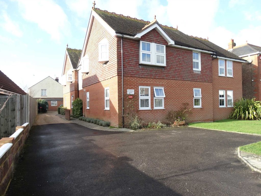 Property photo 1 of 6