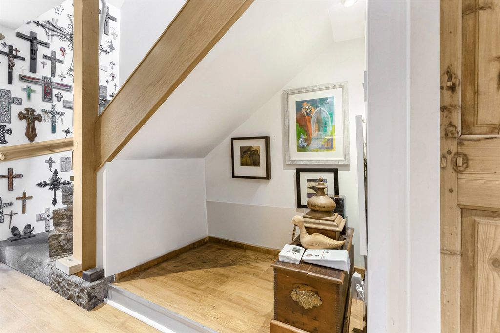 Property photo 3 of 25 Picture No. 27