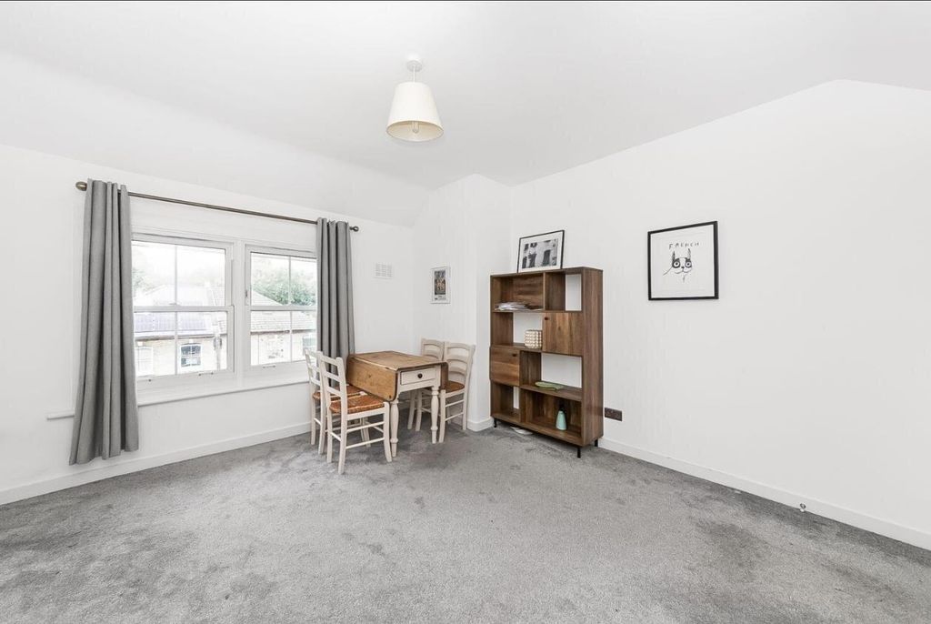 Property photo 3 of 6 3.Jpg