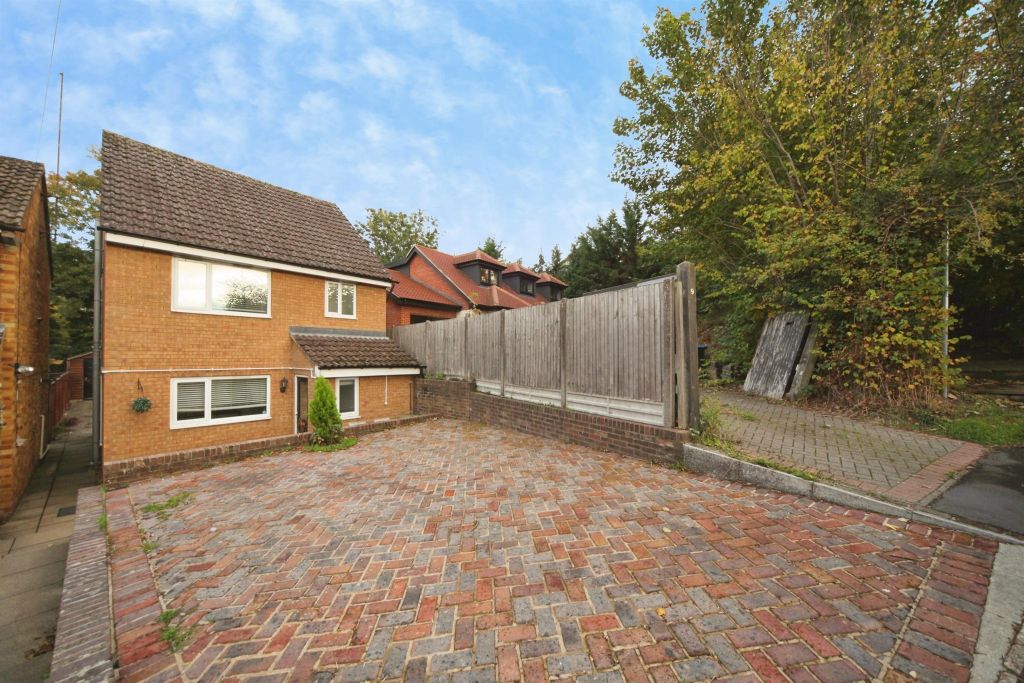 Property photo 1 of 14