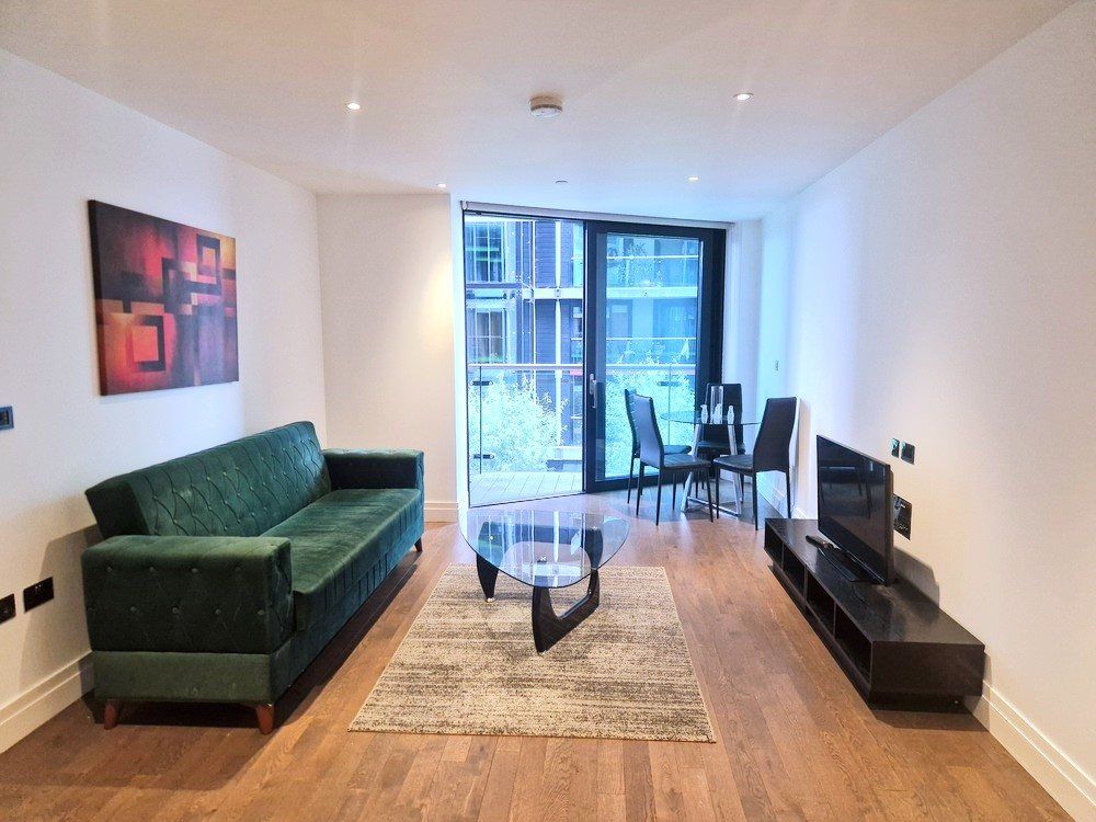 Property photo 1 of 17 2 Bed 2 Bath Flat, Riverlight, Sw11, Vauxhall, London
