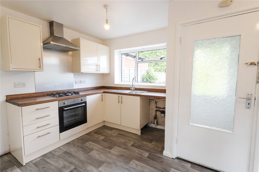 Property photo 2 of 38 Picture No. 83
