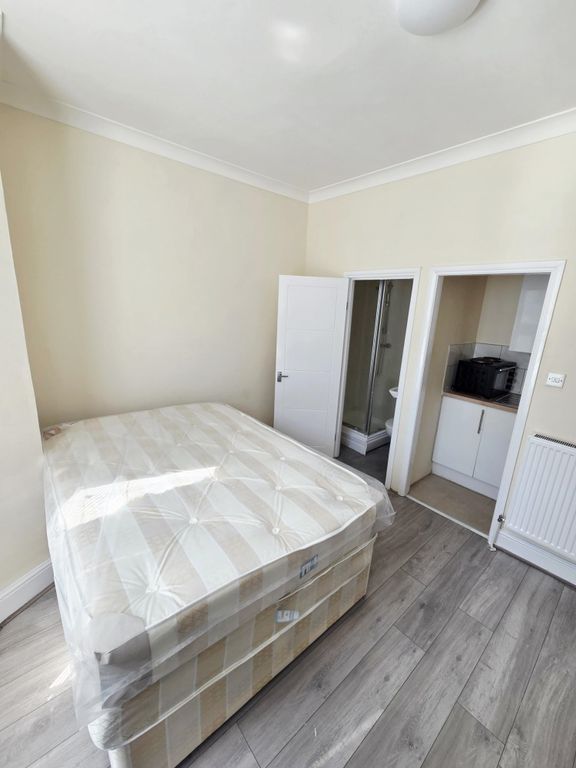 Property photo 3 of 5 20260423_122733