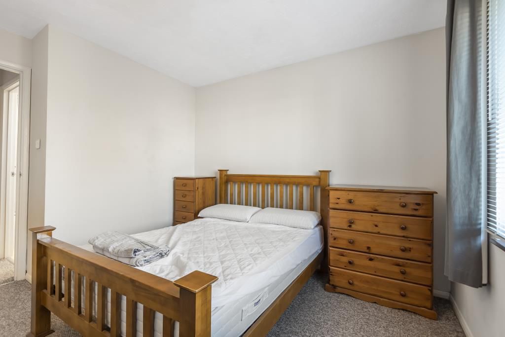 Property photo 3 of 10 Bedroom