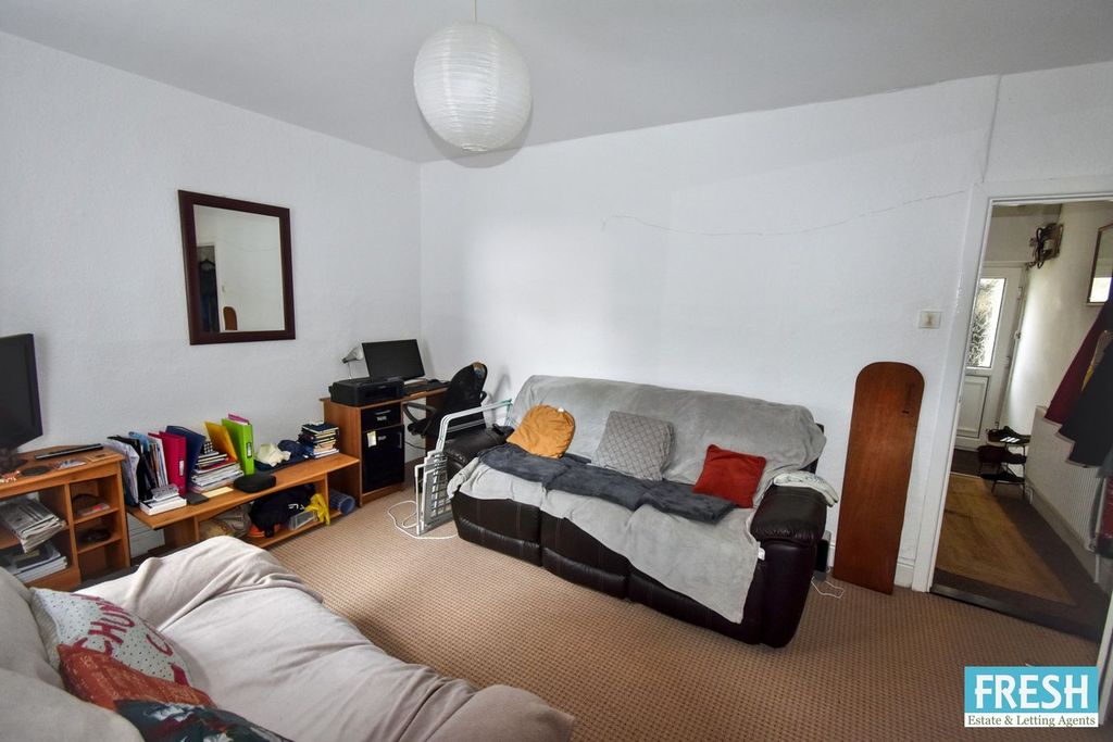 Property photo 3 of 36