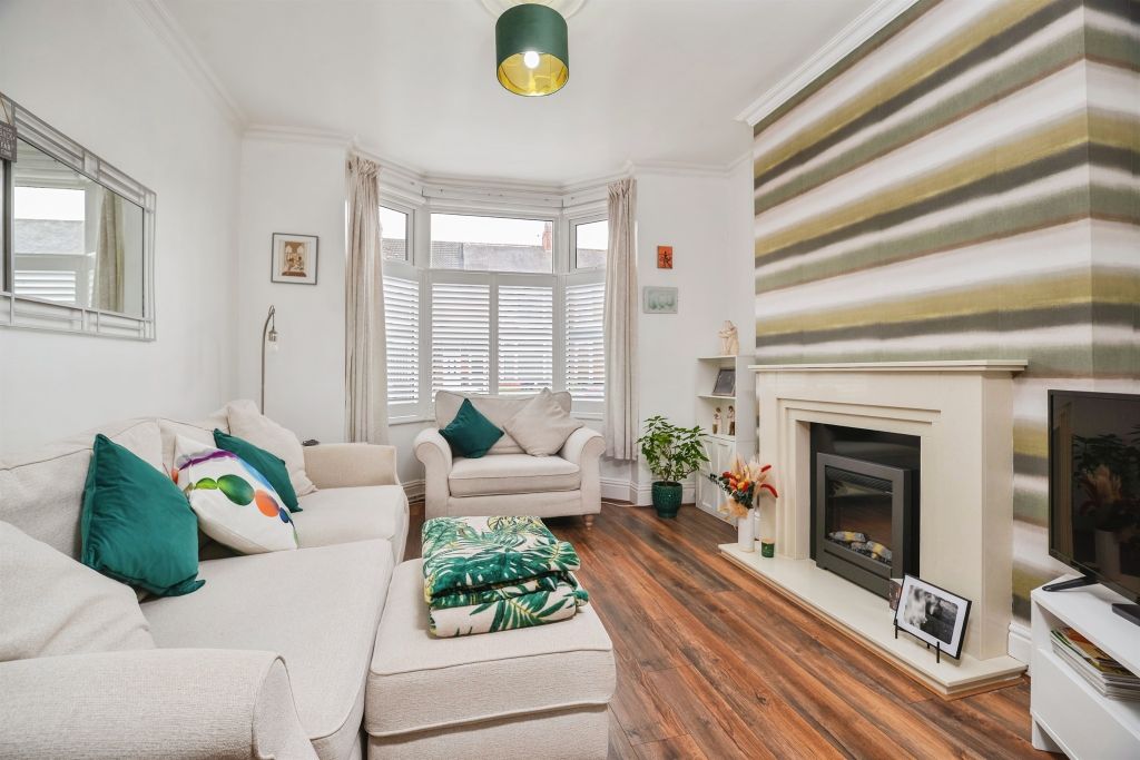 Property photo 3 of 19