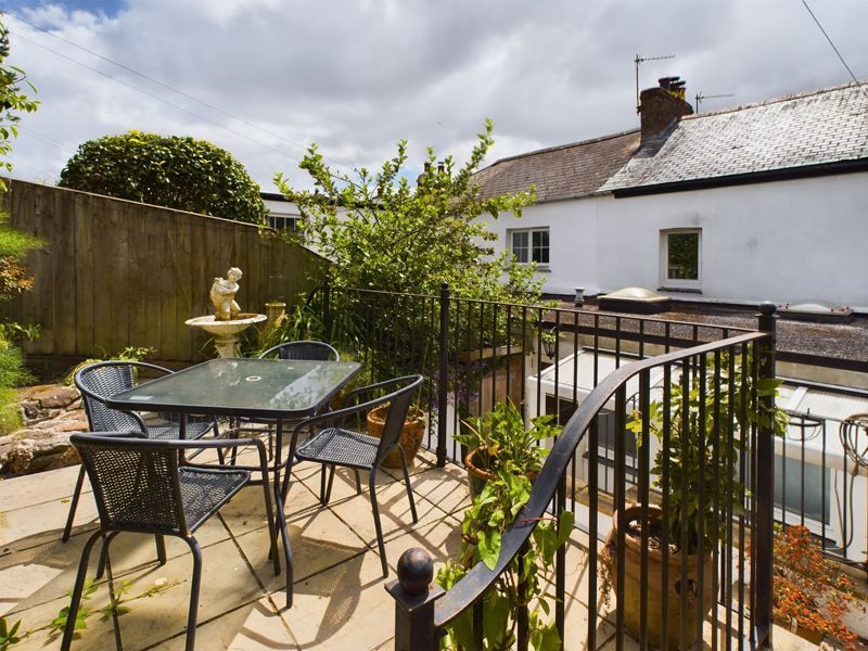 Property photo 3 of 13 Garden