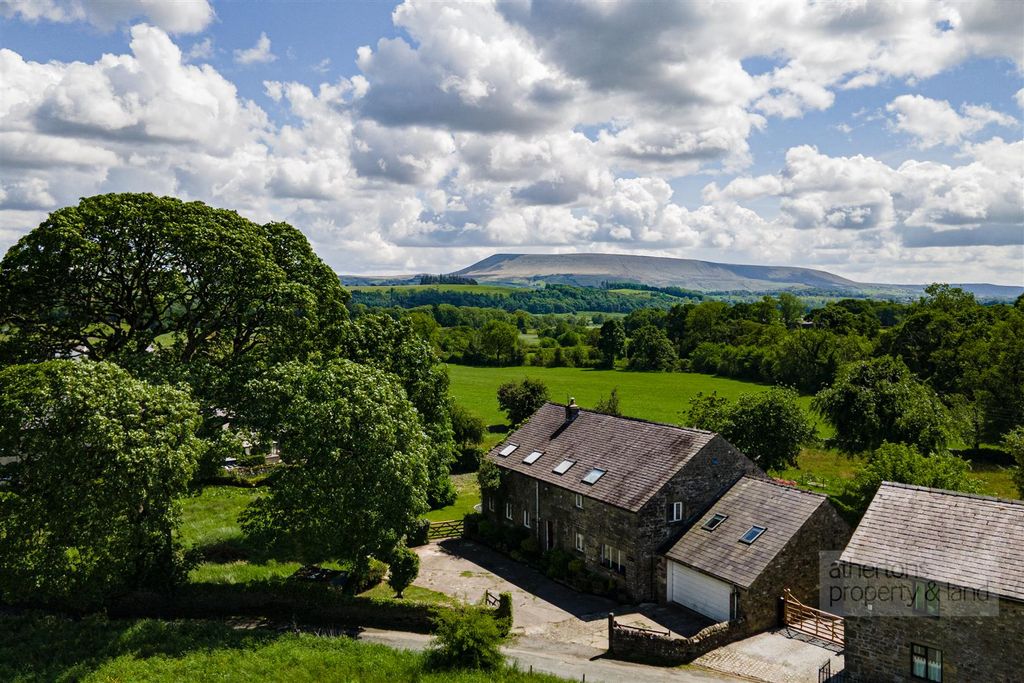 Property photo 2 of 34 Dji_0032.Jpg