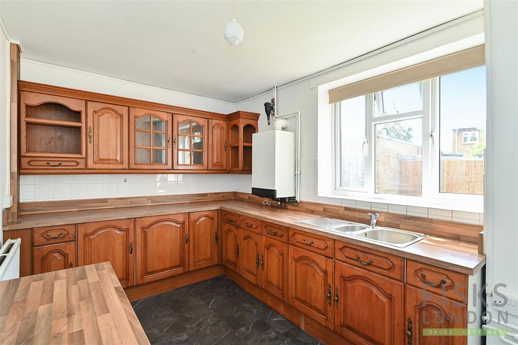 Property photo 3 of 13 6-Duckett-Street (2).Jpg