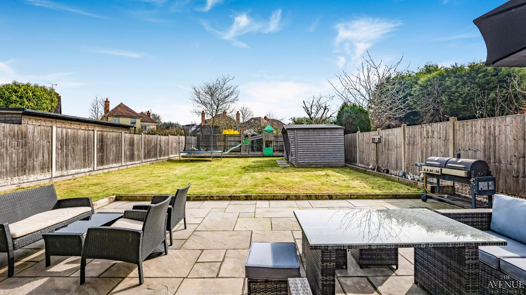 Property photo 3 of 32 4934114