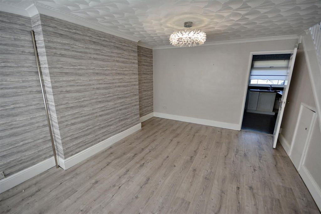 Property photo 2 of 13 Mwg_9515.Jpg