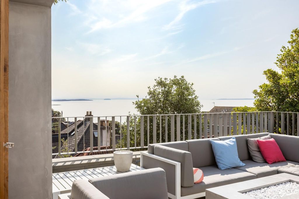 Property photo 2 of 47 11 Wellington Terrace, Bs21 (Ext)-7.Jpg